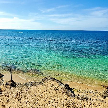 Evelin'S On The Beach Бухта Монтего Экстерьер фото